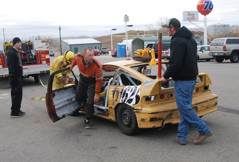 Illustration for article titled 24 Hours Of LeMons Arse Freeze-A-Palooza Über Gallery: Soichiro's Revenge